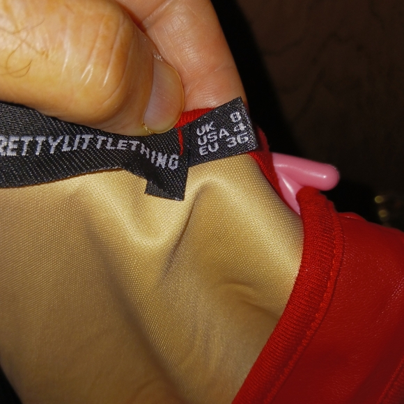 PRETTY LITTLE THING RED STRAP JUMPSUIT, PLEATHER, NWT, USA SIZE 4, VALENTINES - Picture 6 of 6